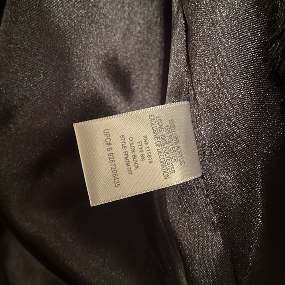 Black Faux Fur Vest - Picture 4 of 5
